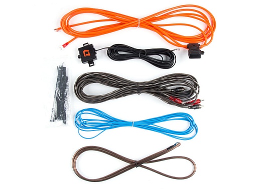 DL Audio Barracuda 12A Сабвуфер корпусной активный