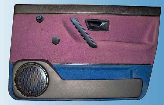 Подиумы в двери для VW Golf 2 черный винил (02-011), пара