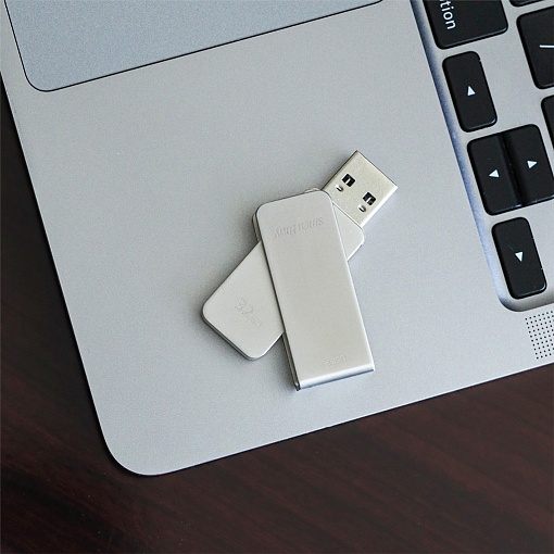 Флеш-накопитель USB 3.0 32Gb Smart Buy M1 серый металлик