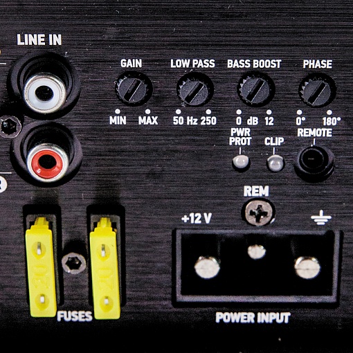 SWAT MAS-10VBA Сабвуфер 10"корпусной активный  300Вт