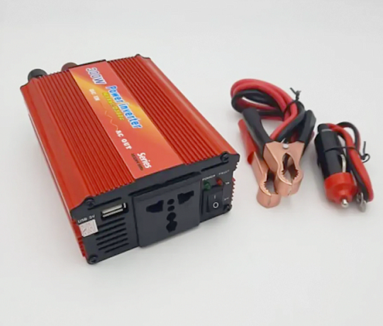 Инвертор автомобильный NBQ-003 12V->220V, мощность 300Вт