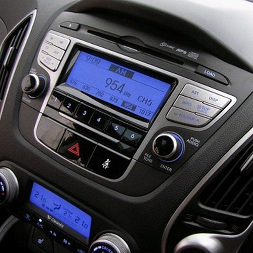 Переходная рамка Hyundai ix35 2010-2011 2 DIN (+крепеж) Intro RHY-N35