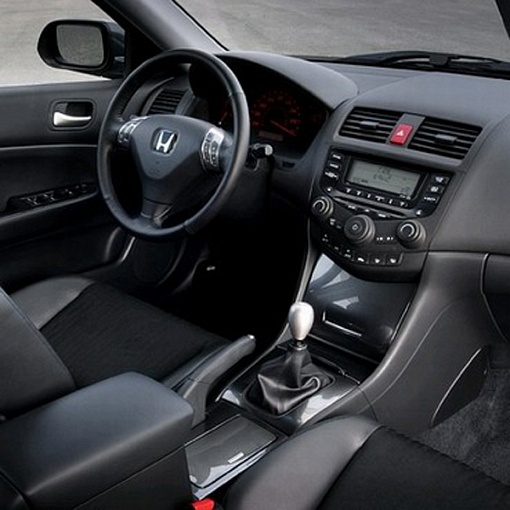 Переходная рамка Intro RHO-N00 для Honda Accord 2DIN