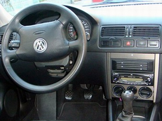 Переходная рамка Intro RVW-N05 VW Golf4 2din