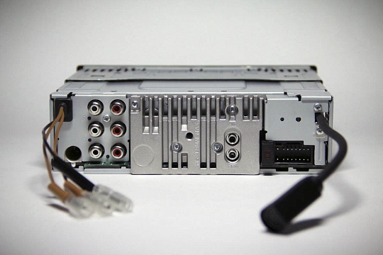 Магнитола Alpine UTE-92BT