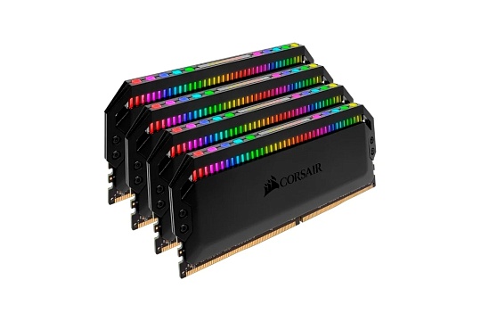 Модуль памяти DIMM DDR4 4x16Gb CORSAIR   CMT64GX4M4K3600C18