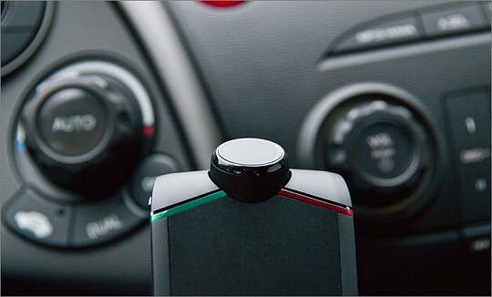 Громкая связь Parrot Minikit Neo 2 HD Russian Black