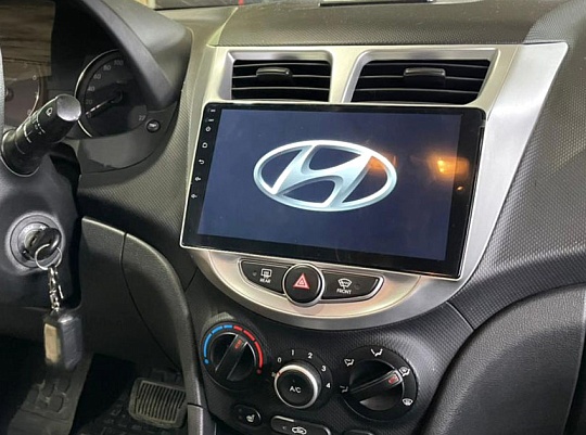 INCAR RHY-FC322 Рамка 9" HYUNDAI Solaris 2011-2017 Silver