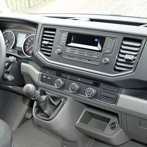 Intro RVW-N13 VW Crafter 2017+ 2din